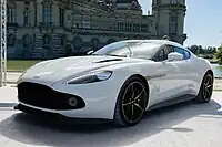 Coupé front view