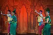 Robam Phloy Suoy (Ethnic Suoy "Phloy" instrument dance)