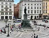 General view of the monument seen from the Cloth Hall