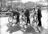 Émile Bouhours, Octave Lapize, who won the Paris–Roubaix from 1909 to 1911, and Seigneur, Vélodrome Buffalo, 25 April 1909, start of the 100&nbsp;km race