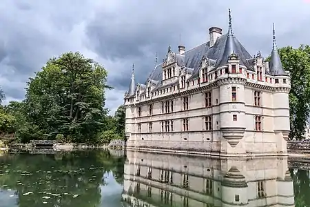 Northern Renaissance - Château d'Azay-le-Rideau, Loire, France, unknown architect, 1518-1527