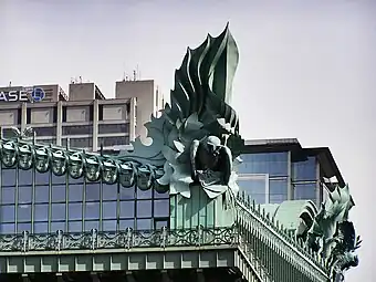 Postmodern acroterion of the Harold Washington Library, Chicago, by Hammond, Beeby & Babka, 1991