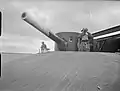 6-inch Breech Loading (BL) gun on top of Horse Sand Fort, 1940 (IWM H 4618)