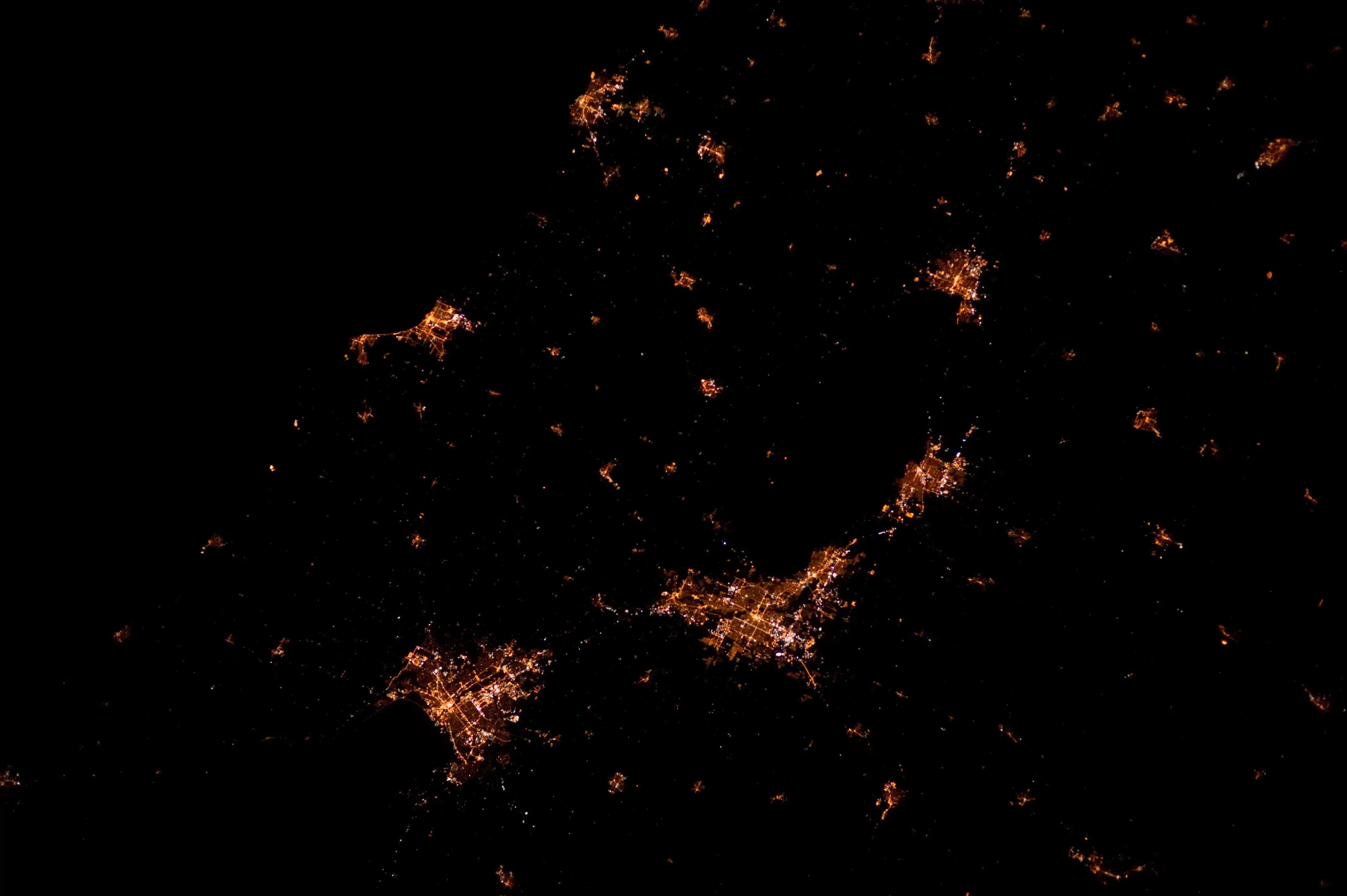The bright light on the lakeshore to the far left is the Point Beach Nuclear Plant. Taken at 3:09:47 A.M. CDT on March 28, 2012, from an altitude of 211 nautical miles (391 km) during ISS Expedition 30.