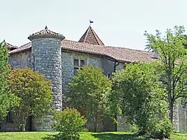 Prades Manor in Lafox