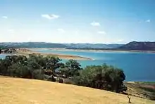 Lake Burrendong, formed at the confluence of the Macquarie River and Cudgegong River, 1995