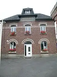The town hall in Longavesnes