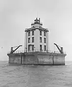 Martin Reef Light, Poe Reef Light's near twin