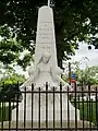 Monument to the Fallen, facing the town hall.