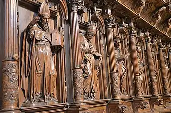 Male saints and female saints of the choir stalls.
