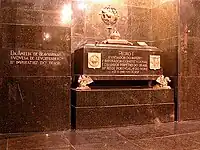 Amélie's burial urn