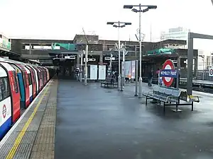Jubilee line train at Platform 3 heading northbound