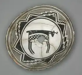 Mogollon bowl with a pronghorn antelope and geometric designs; 1000–1150; earthenware; diameter: 31.2&nbsp;cm, overall: 12.5 × 32&nbsp;cm; Cleveland Museum of Art